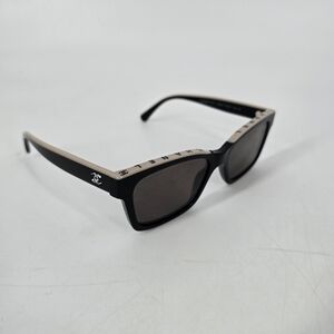 Chanel Black Grey Logo Sunglasses 5427 54 17 140mm Made in Italy